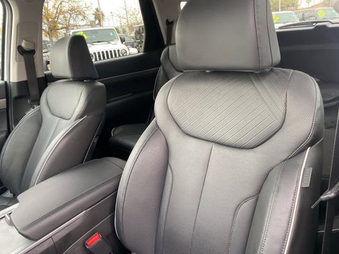 Used 2023 Hyundai Palisade SEL w/ Cargo Package image 15