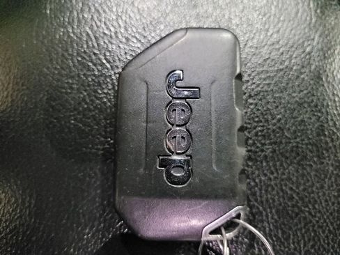 Used 2018 Jeep Wrangler Unlimited Sport AWD/4WD image 32