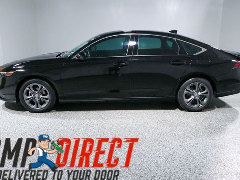 Used 2023 Honda Accord EX image 10