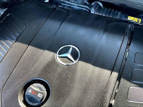 Used 2024 Mercedes-Benz GLE 350 4MATIC image 34