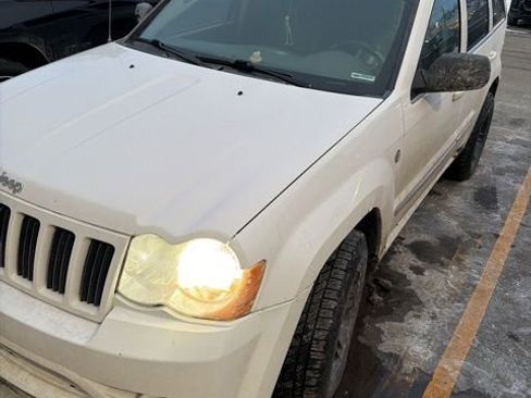 Used 2006 Jeep Grand Cherokee Limited image 3