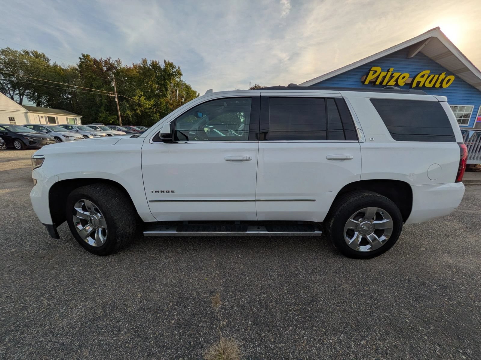 Used 2017 Chevrolet Tahoe LT w/ LT Signature Package AWD/4WD image 3
