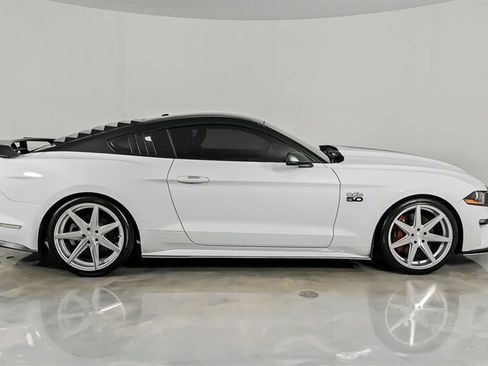 Used 2019 Ford Mustang GT Premium w/ Equipment Group 401A RWD image 11