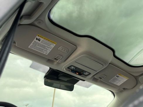 Used 2022 Ford Mustang Mach-E Premium image 8