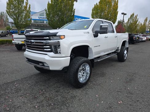 Used 2020 Chevrolet Silverado 2500 High Country image 2