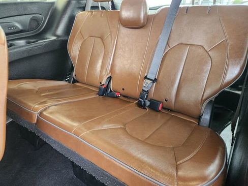 Used 2019 Chrysler Pacifica Limited w/ Advanced Safetytec Group image 32