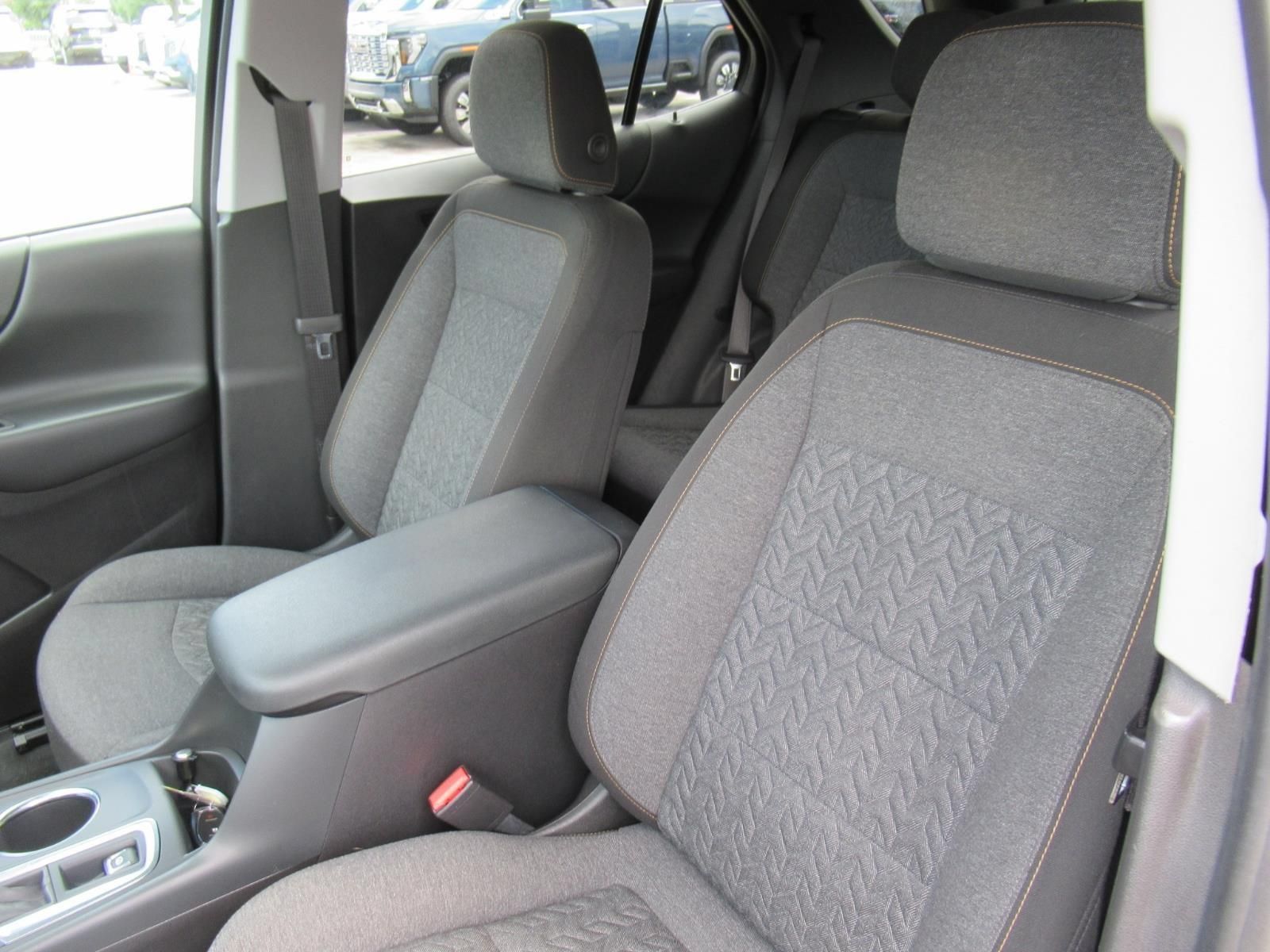Used 2022 Chevrolet Equinox LT FWD image 17