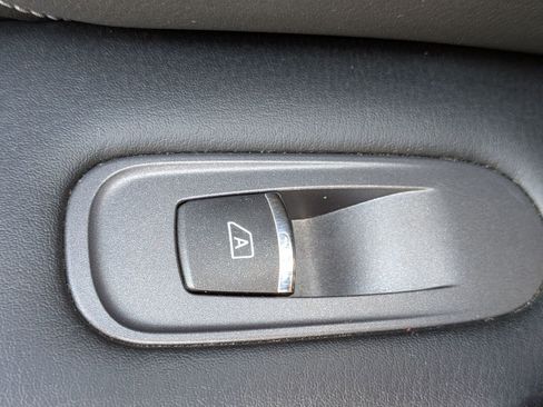 Used 2019 INFINITI QX80 Luxe w/ Proassist Package image 30