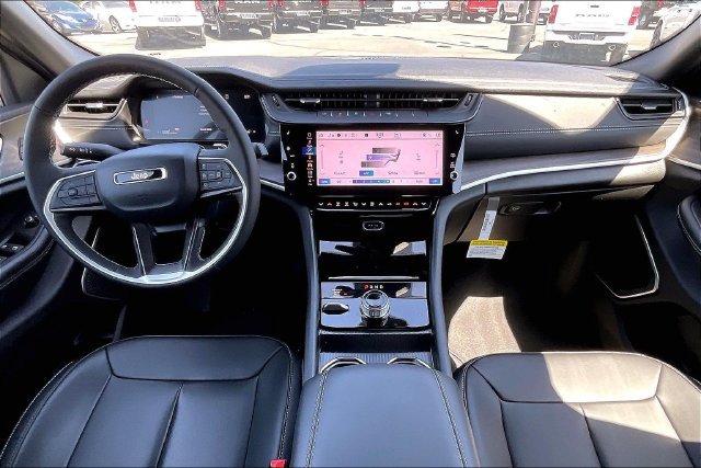 New 2026 Jeep Grand Cherokee Limited AWD/4WD image 5