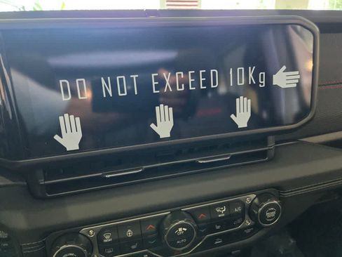 New 2026 Jeep Gladiator Rubicon AWD/4WD image 11