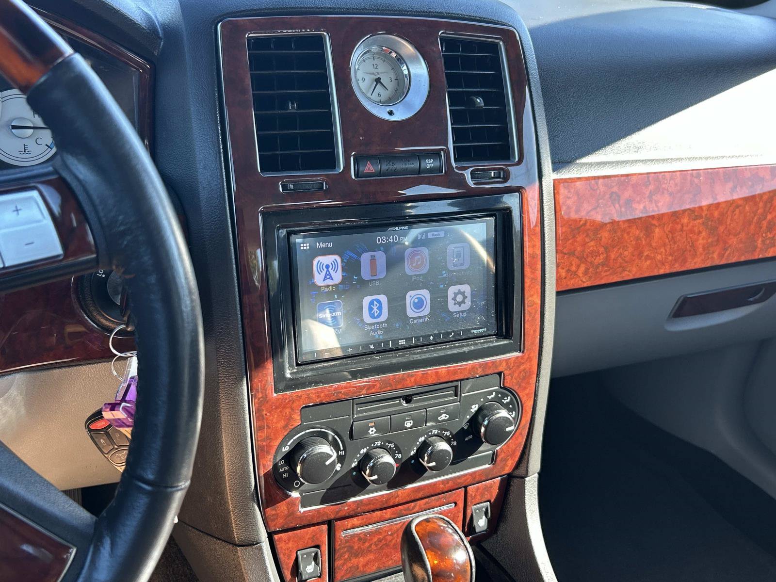Used 2006 Chrysler 300 C w/ Navigation & Sound Group II RWD image 31