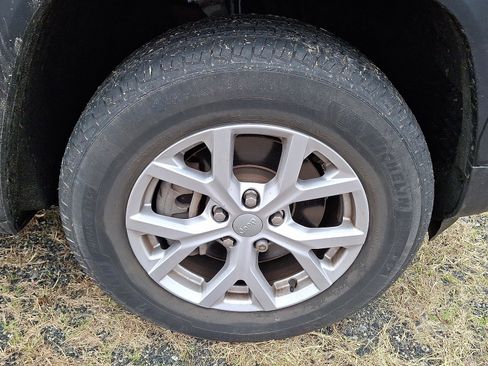 Used 2022 Jeep Grand Cherokee L Limited image 6