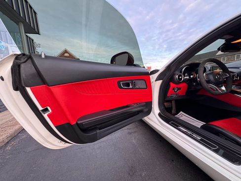 Used 2016 Mercedes-Benz AMG GT S image 16