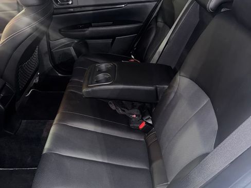 Used 2011 Subaru Legacy 2.5GT Limited AWD/4WD image 10
