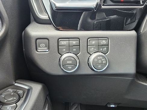 New 2026 GMC Sierra 1500 SLT w/ SLT Premium Plus Package AWD/4WD image 20