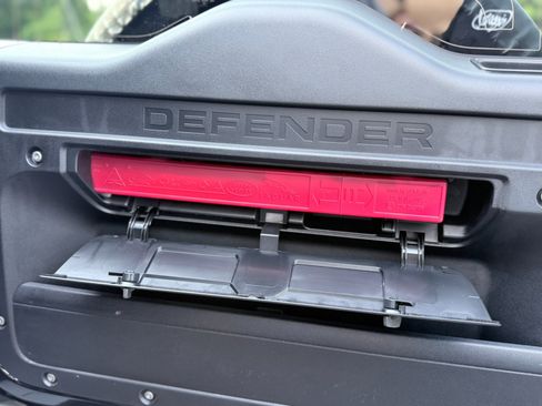 Used 2023 Land Rover Defender 110 AWD/4WD image 58