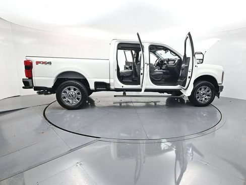 Certified 2025 Ford F350 Lariat w/ Lariat Ultimate Package AWD/4WD image 56