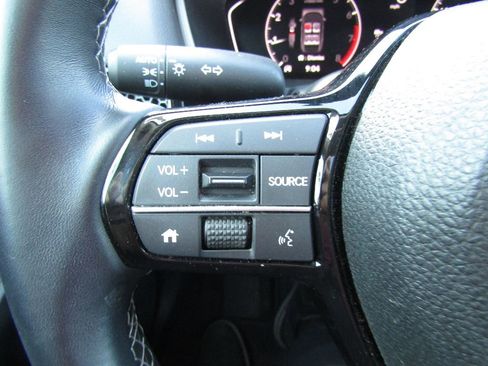 Used 2022 Honda Civic EX image 22