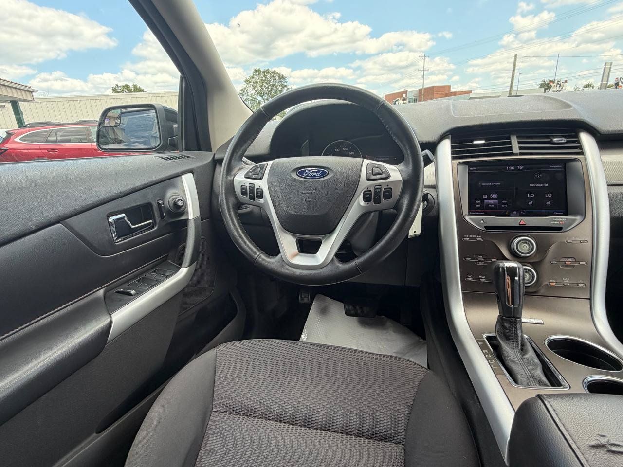 Used 2013 Ford Edge SEL FWD image 18
