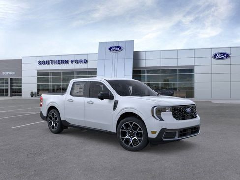 New 2026 Ford Maverick Lariat image 8