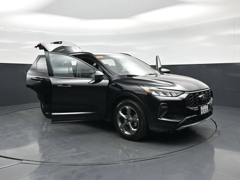 Used 2023 Ford Escape ST-Line w/ Tech Pack #1 FWD image 30