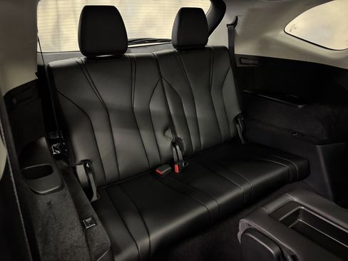 Used 2023 Acura MDX 3.5L SH-AWD image 35