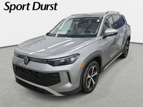 New 2026 Volkswagen Tiguan SE FWD image 1