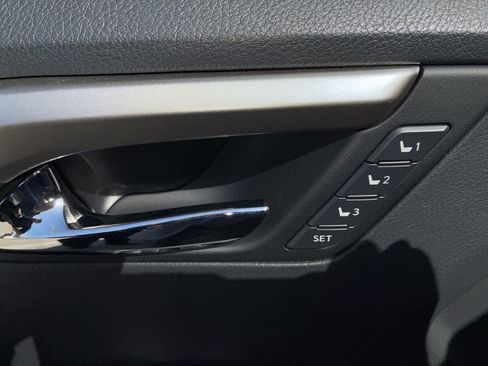 Used 2018 Lexus RX 350 FWD w/ Premium Package image 21