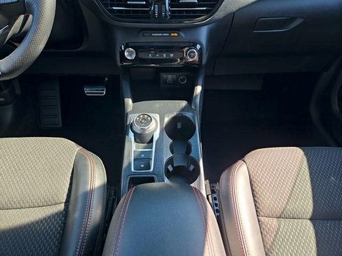 Certified 2024 Ford Escape ST-Line w/ Tech Pack #1 AWD/4WD image 18