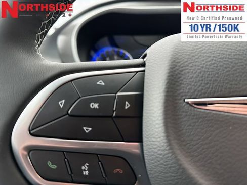 New 2026 Chrysler Pacifica Select image 21