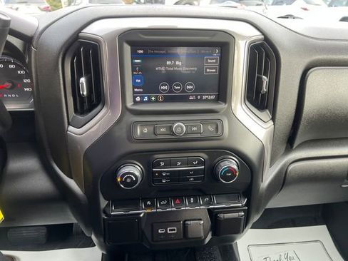 Used 2021 Chevrolet Silverado 1500 Custom image 21