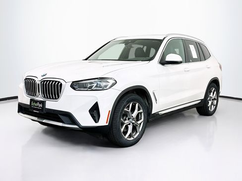 Used 2024 BMW X3 xDrive30i image 3
