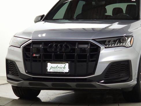 Used 2021 Audi SQ7 Premium Plus image 3
