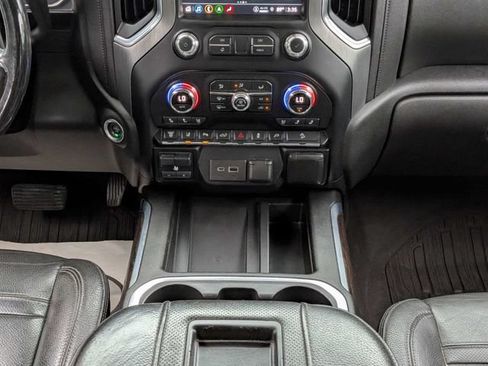 Used 2021 GMC Sierra 2500 Denali w/ Denali Ultimate Package AWD/4WD image 18