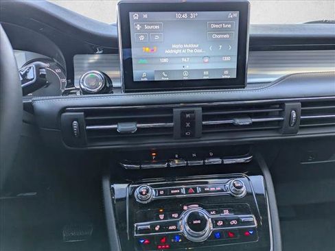 Used 2022 Lincoln Corsair AWD w/ Equipment Group 101A image 12