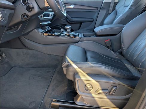 Used 2024 Audi Q5 2.0T Premium Plus image 11