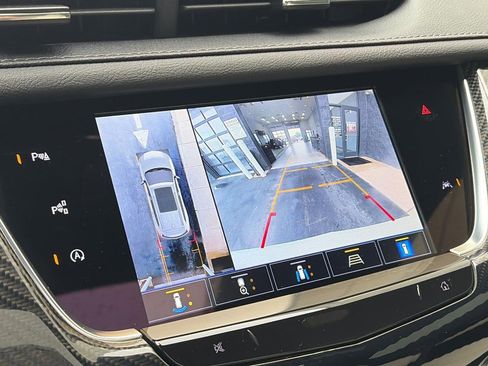 Certified 2024 Cadillac XT6 Sport w/ Technology Package AWD/4WD image 27