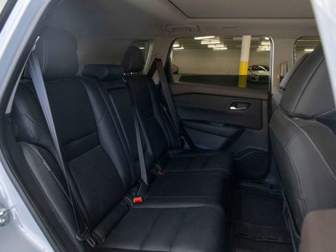 Used 2023 Nissan Rogue SL FWD image 23