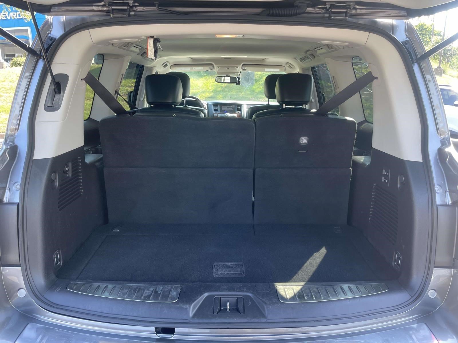 Used 2019 INFINITI QX80 Luxe AWD/4WD image 8