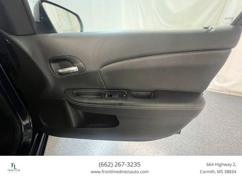 Used 2014 Dodge Avenger SE FWD image 18