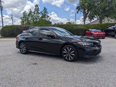 Used 2022 Honda Civic EX image 2