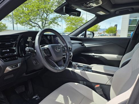 Used 2023 Lexus RX 350h w/ Cold Area Package AWD/4WD image 10