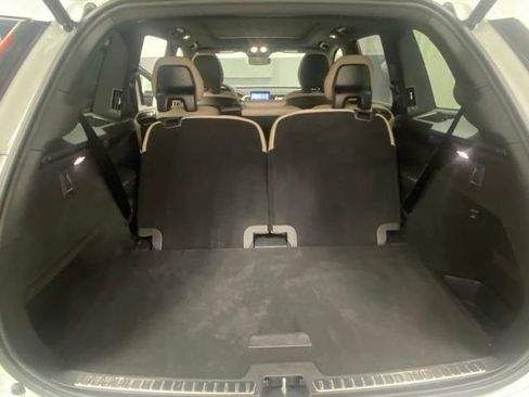 Used 2025 Volvo XC90 B6 Plus AWD/4WD image 9