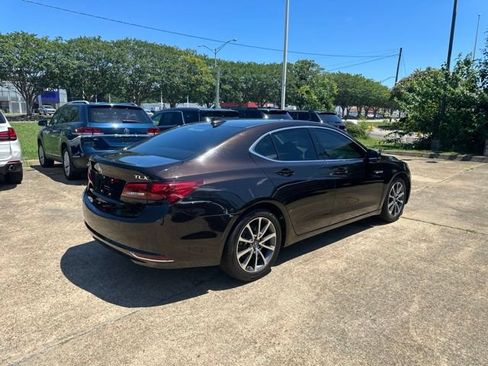 Used 2017 Acura TLX V6 w/ Technology Package FWD image 5