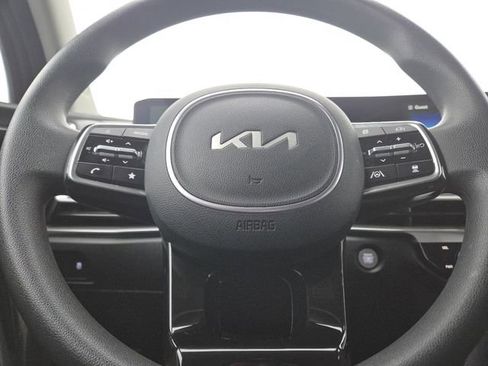 Used 2024 Kia Sorento LX image 31