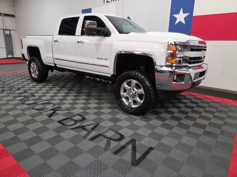 Used 2019 Chevrolet Silverado 2500 LTZ w/ Duramax Plus Package AWD/4WD image 14
