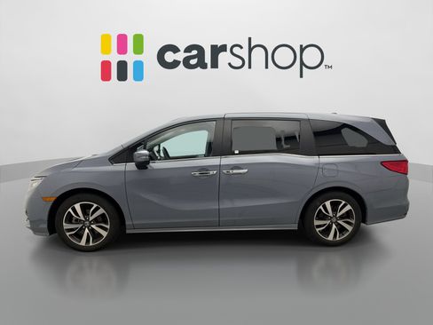 Used 2024 Honda Odyssey Touring image 2
