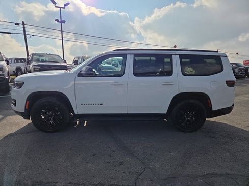 Used 2024 Jeep Wagoneer Series II image 3