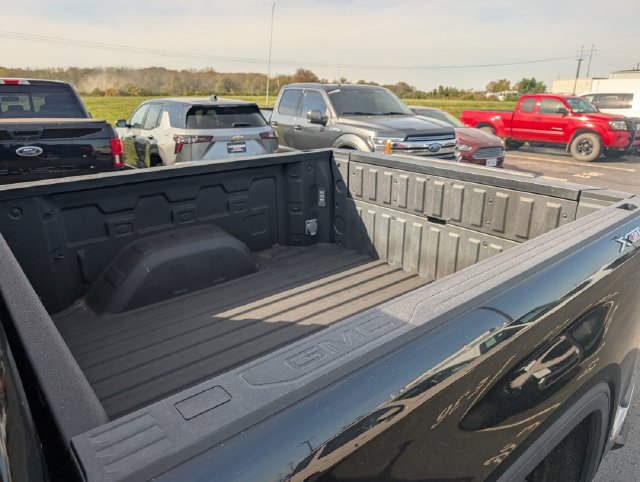 Used 2022 GMC Sierra 1500 SLE AWD/4WD image 10