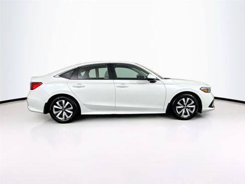 Used 2023 Honda Civic LX image 9